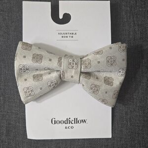 💥Goodfellow Adjustable Bowtie